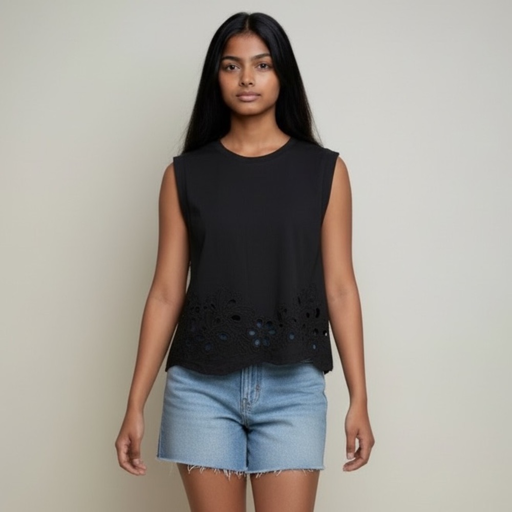 Japna Women’s Black Flower Cut-Out Details Sleeveless Tank Top. Size L
SKU 637